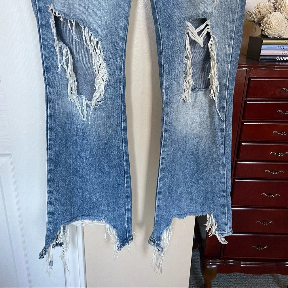 Zara Floral Embroidered Distressed Jeans Size 6 - Picture 5 of 8